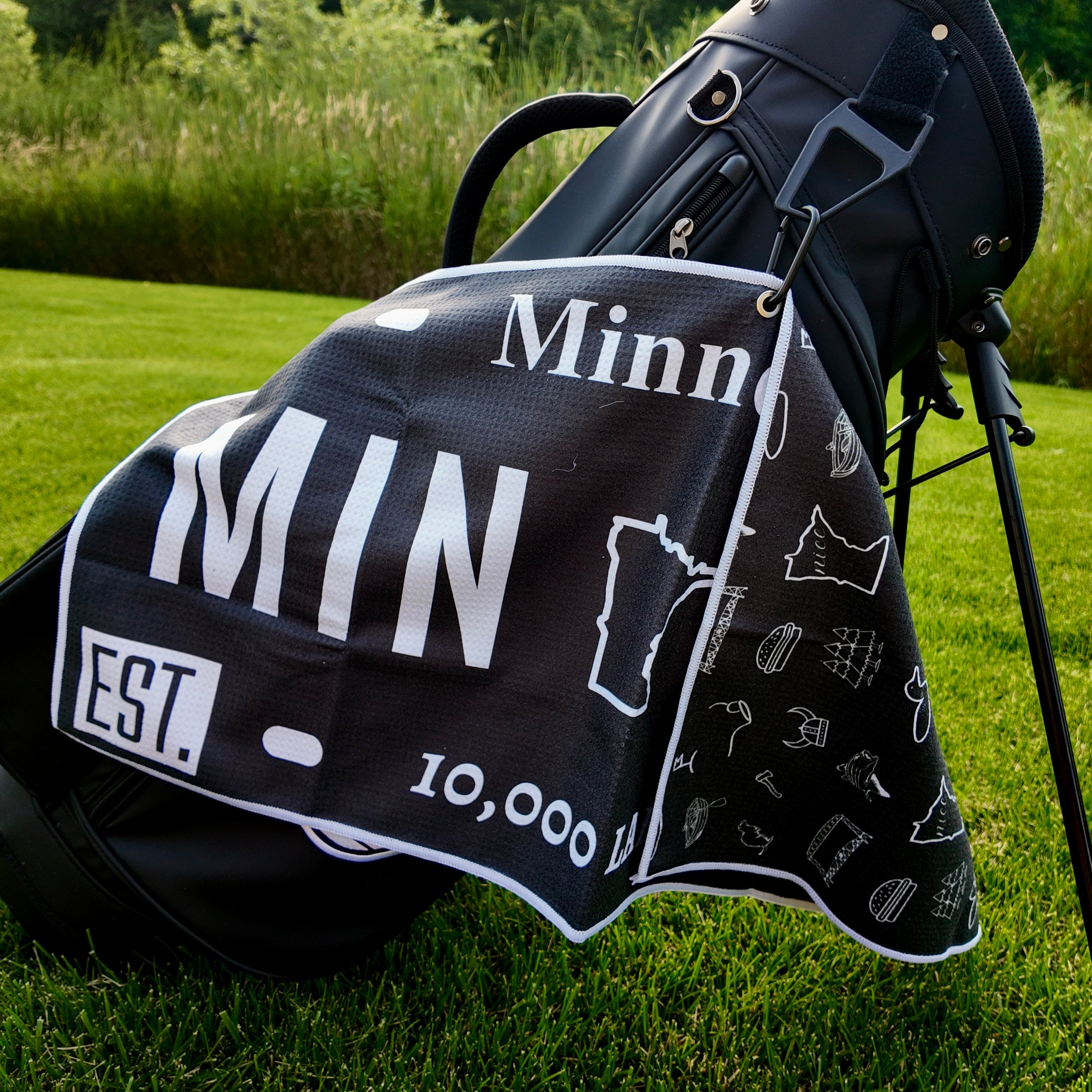 MIN Golf License Plate Towel | Minnesota Golf Gift – Pin Hunters